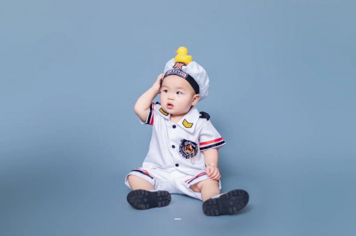 博罗宝宝老摇头怎么回事